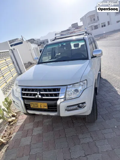 Mitsubishi Pajero GLS 3