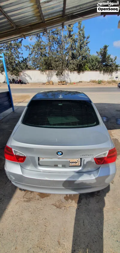 BMW 3 Series 320 2