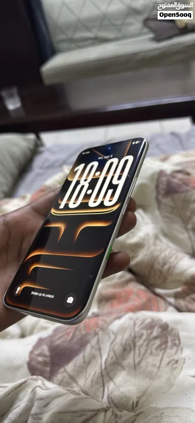 Infinix note edge 256GB 5 days used. 2