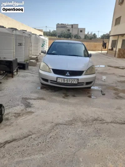 Mitsubishi Lancer ES 2