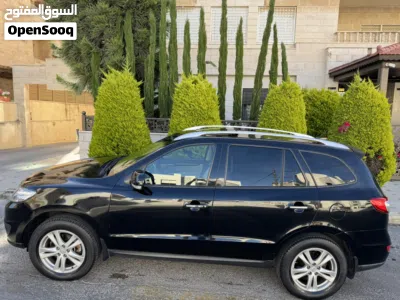 Hyundai Santa Fe SEL Premium 2
