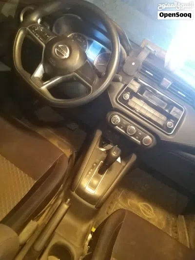 نيسان صني SV 4