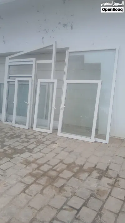 17 porte et fenêtre en pvc q avec 3 porte en bois 2