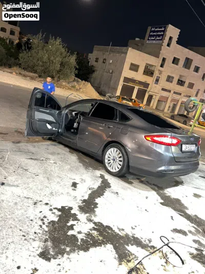 فورد فيوجن SE 4