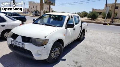 Mitsubishi L200 Standard 2