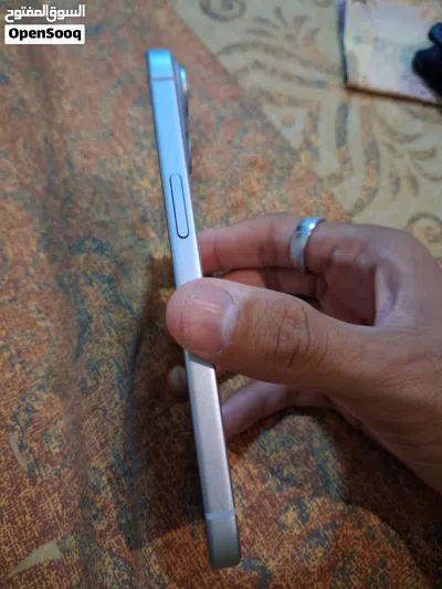 Iphone 15 128GB white 4