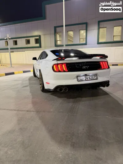 Ford Mustang GT 3