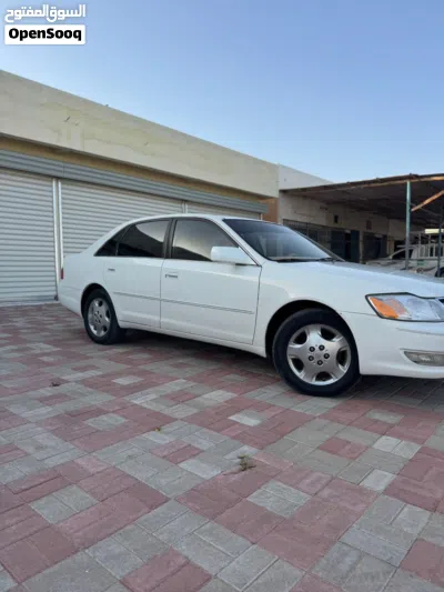 Toyota Avalon XLE 2