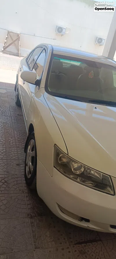 Hyundai Sonata Standard 2