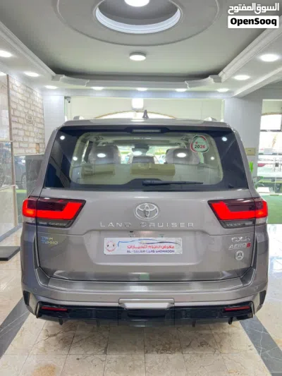 Toyota Land Cruiser GXR 4