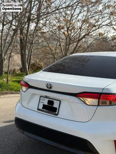 تويوتا كورولا Hybrid 3