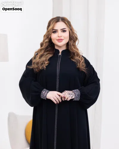 عبايات خليجية سواد فاحم كويتي 4