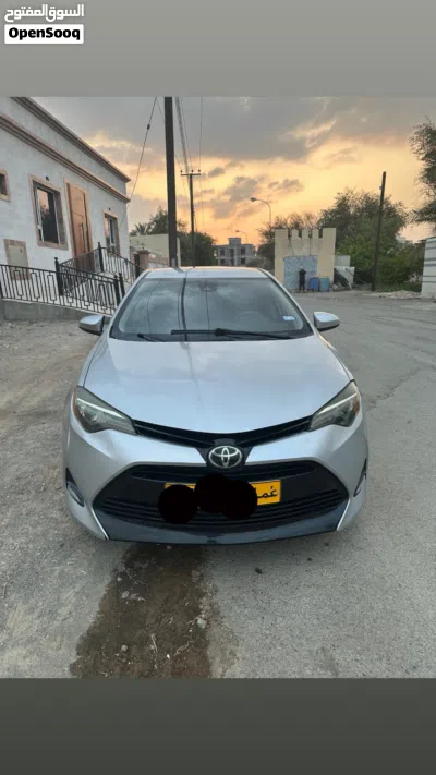 Toyota Corolla LE 3