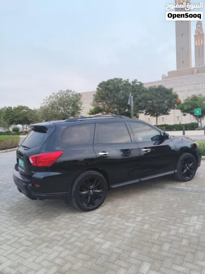 Nissan Pathfinder SL 3
