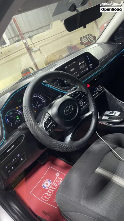 Hyundai Sonata SE 2