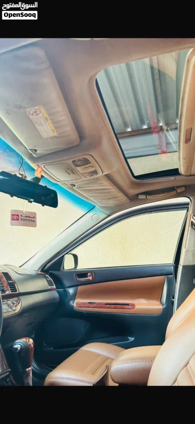 Toyota Camry SE 4