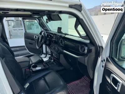 Jeep Wrangler Unlimited 4