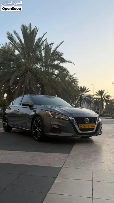 Nissan Altima S 4