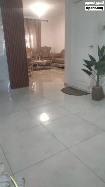 شقة للبيع في ام الشرايط بسعر مناسب جداً 2