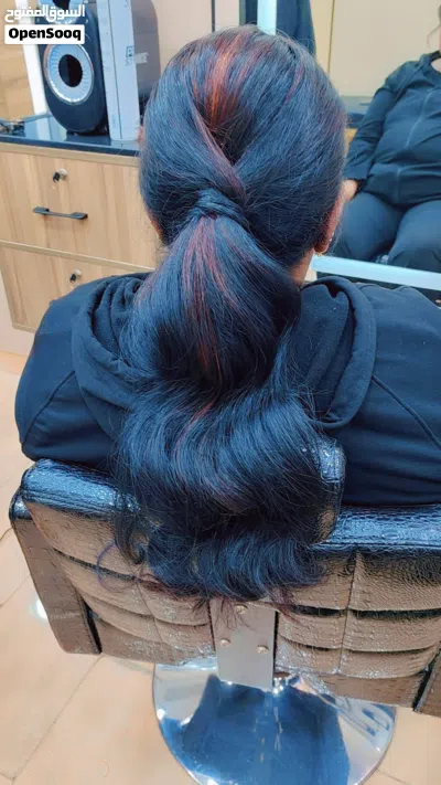 beauty parlour for home service available 3
