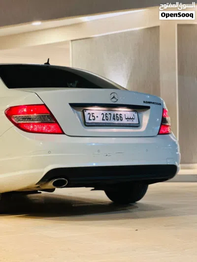 مرسيدس بنز الفئة-C C 200 3