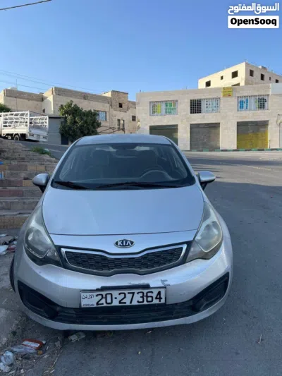 كيا ريو Standard 3