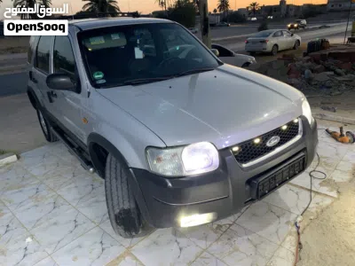 Ford Maverick XL 2
