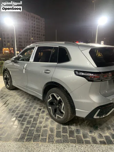 فولكسفاغن تيجوان R-Line 2