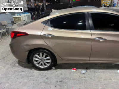 Hyundai Elantra GL 3