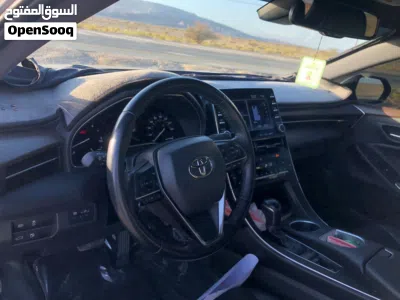 تويوتا افالون XLE 2