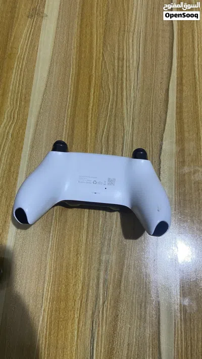 للبيع جهاز سوني فايف جديد 4