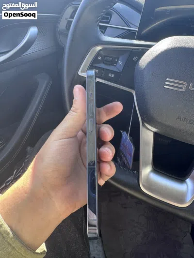 iPhone 13 Pro 256GB بحالة الوكالة 4