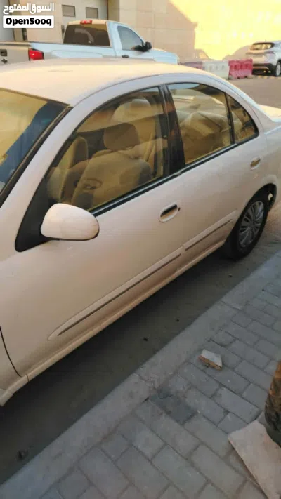 Nissan Sunny SL 3