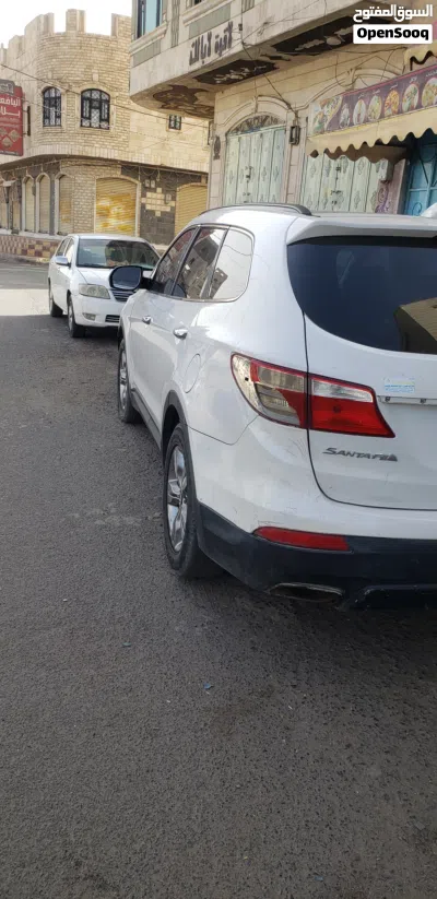 Hyundai Santa Fe Limited 3