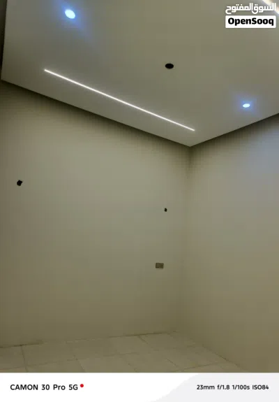 للايجار شقه حديثه غير مسكونه في ياسين خريبط شارع السناتر 3