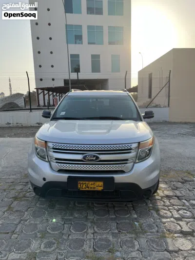 Ford Explorer XLT 3