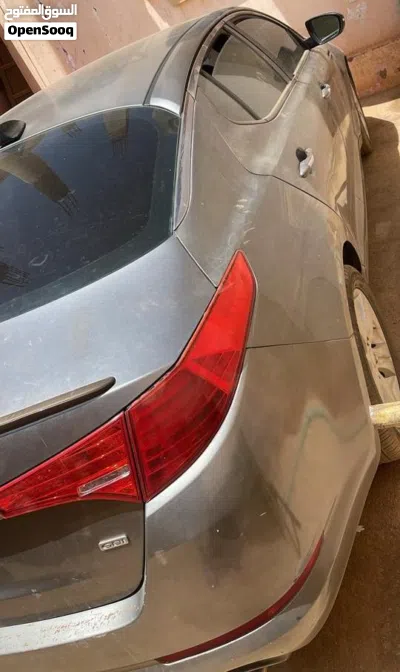 كيا اوبتيما Standard 2