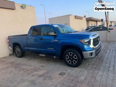 Toyota Tundra SR5 4