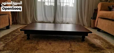 ترابيزة وسط خشب عمولة من دمياط، خشب طبيعي ثقيل بجودة عالية، تشطيب أستور بني، بحالة ممتازة، كسر زيرو 2