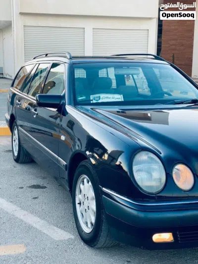 Mercedes Benz E-Class E 200 3