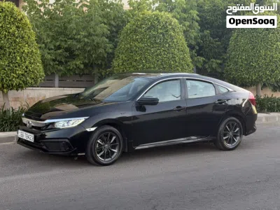 Honda Civic EXi 4