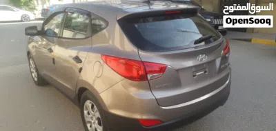 Hyundai Tucson GL 2