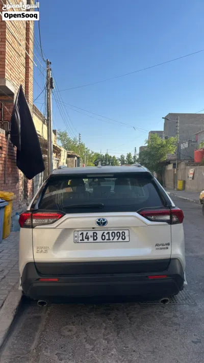 Toyota RAV 4 XLE 2