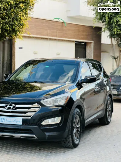 Hyundai Santa Fe Limited 4
