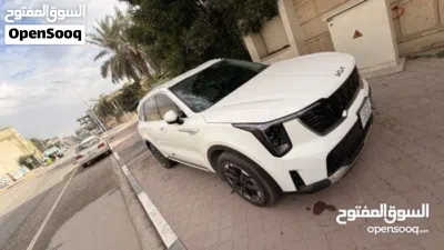 كيا سورينتو Standard 4