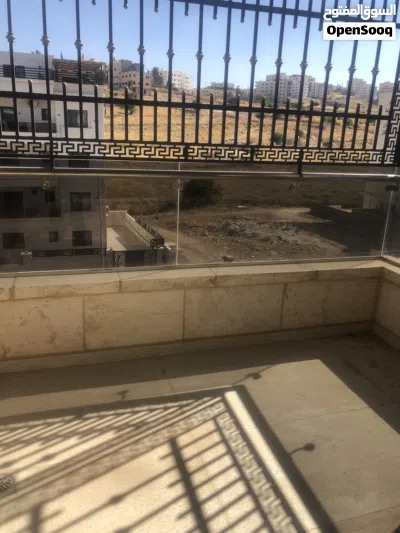 شقة طابق ثالث مع روف مساحة 250 متر شفابدران 3
