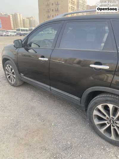 كيا سورينتو Standard 4