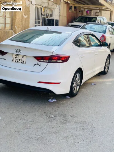 Hyundai Elantra GLS 2