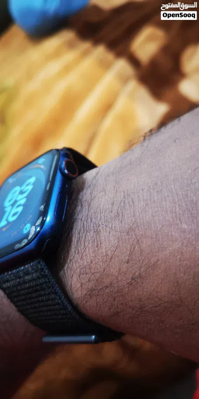 Apple watch series 6 with cellular 2