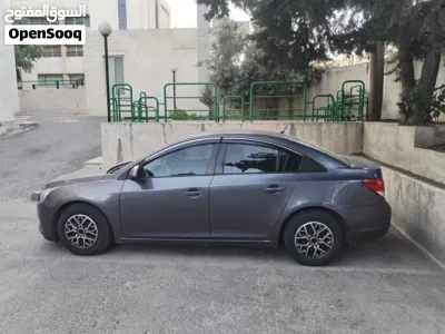 Chevrolet Cruze LS 2